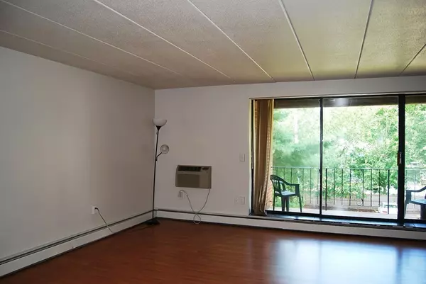 Weymouth, MA 02189,263 Lake St #6