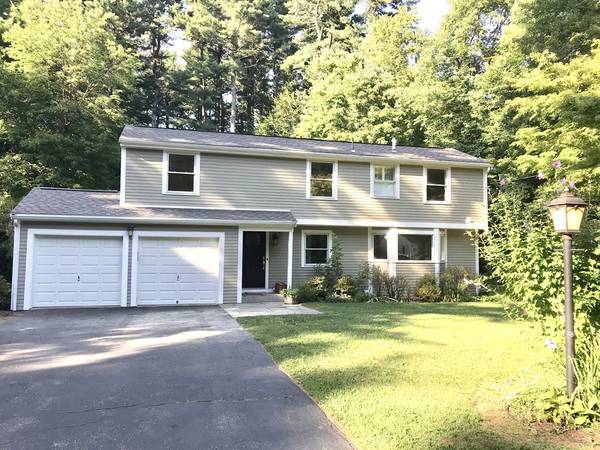 36 Rolling Ln, Wayland, MA 01778