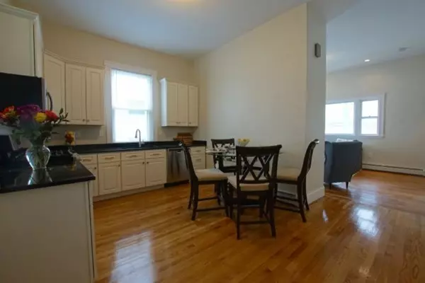 32 W Green St, Lynn, MA 01902