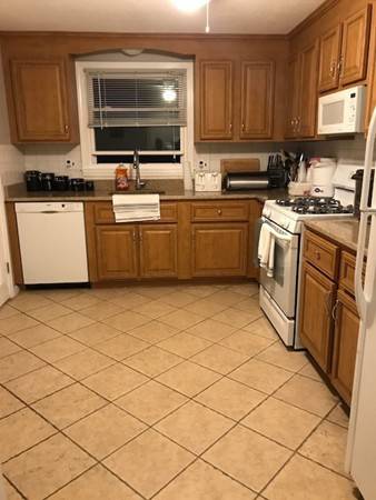 Salem, MA 01970,28 Crescent Dr