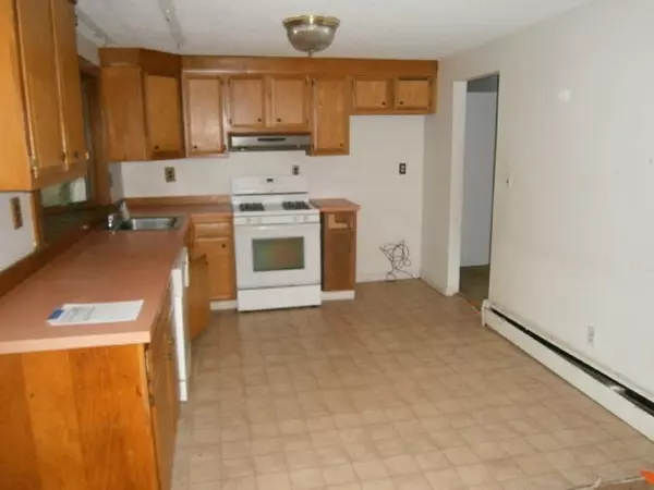 Falmouth, MA 02536,34 Broken Bow Lane