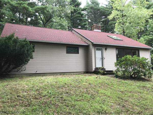 102 Bumstead Rd, Monson, MA 01057