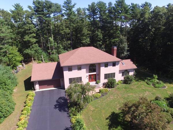 44 Bradford Lane, Rochester, MA 02770