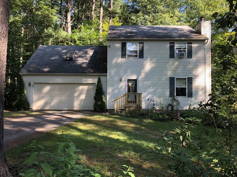 10 Shattuck Rd, Hadley, MA 01035