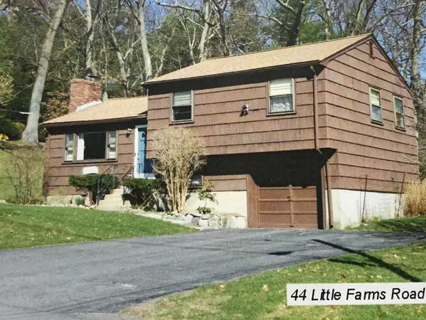 44 Little Farms Rd, Framingham, MA 01701