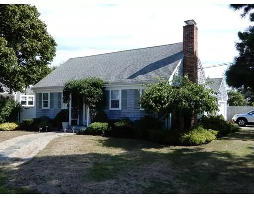 4 Briar Cir, Yarmouth, MA 02664