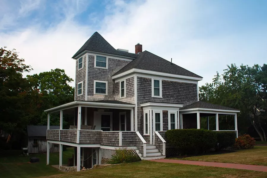 133 Berry Ave, Yarmouth, MA 02673