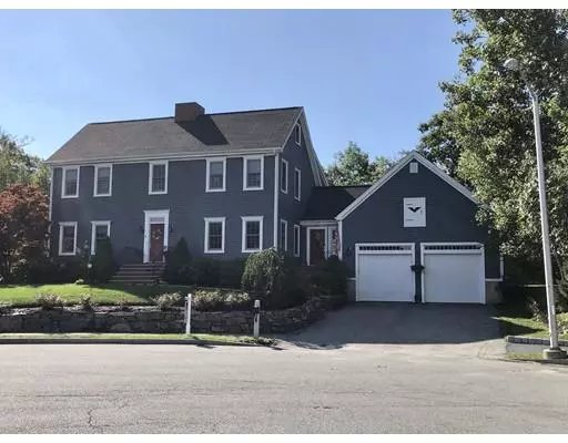 4 Cave Rock Rd, Saugus, MA 01906