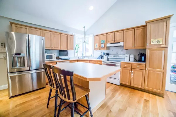 Raynham, MA 02767,291 Forest St