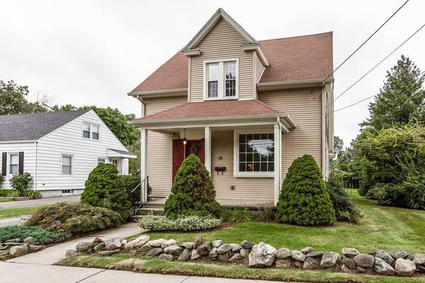 38 Lawnwood Ave, Longmeadow, MA 01106