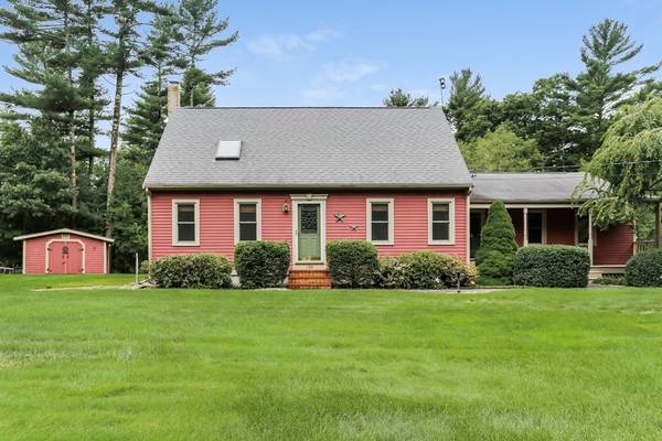 150 Ryder Rd, Rochester, MA 02770