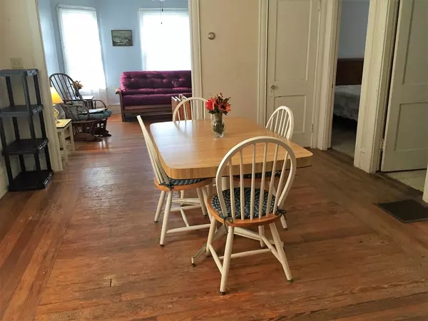 Fall River, MA 02724,822 Bay St