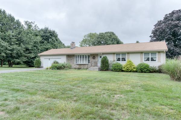 20 Sherwood Dr, Longmeadow, MA 01106