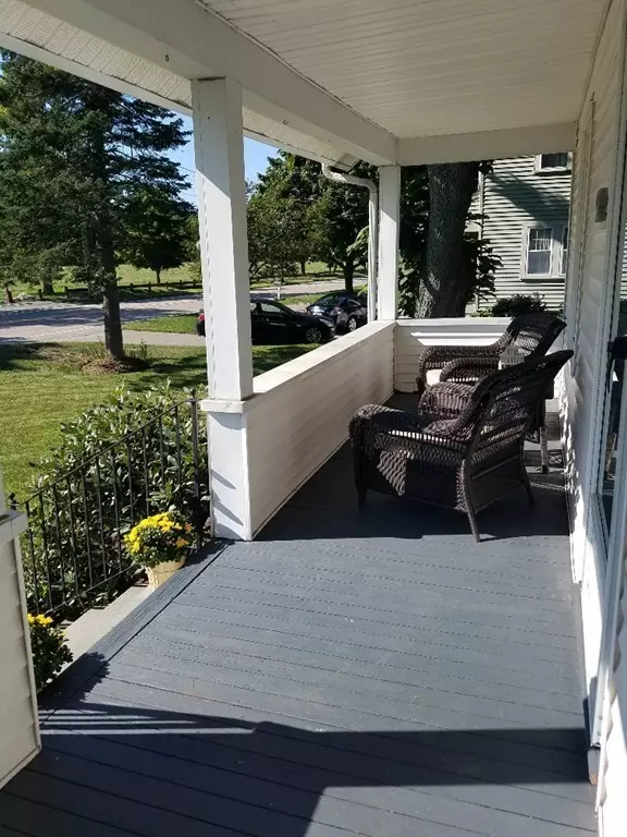 Walpole, MA 02081,94 Fisher St