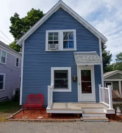 Georgetown, MA 01833,11 Middle St