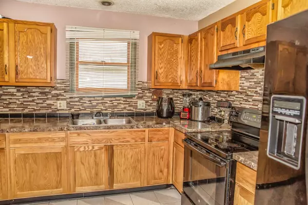 Springfield, MA 01119,137 Avery St