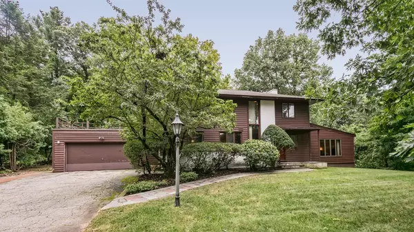 Chelmsford, MA 01824,76 Bartlett St