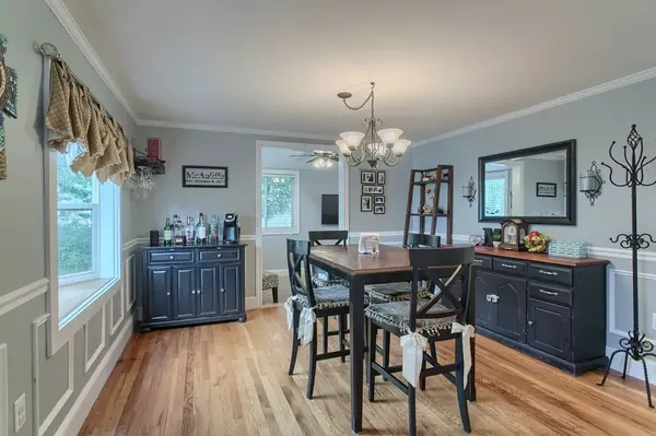 Chelmsford, MA 01824,25 Warren Ave