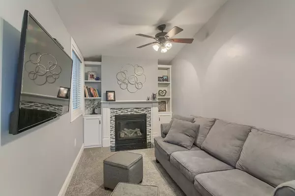 Chelmsford, MA 01824,25 Warren Ave