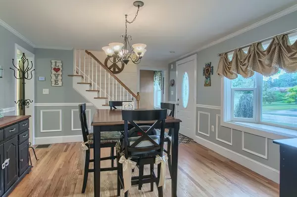 Chelmsford, MA 01824,25 Warren Ave