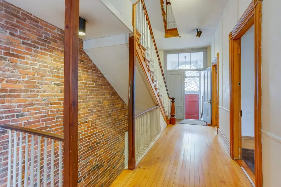 33 Mount Vernon Street, Boston, MA 02108