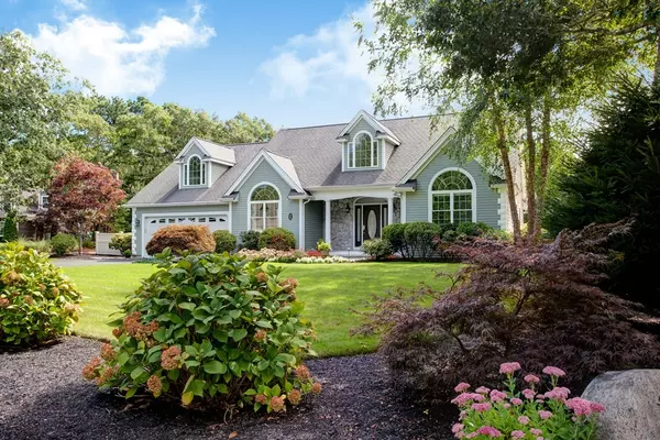 35 Old County Road, Falmouth, MA 02556