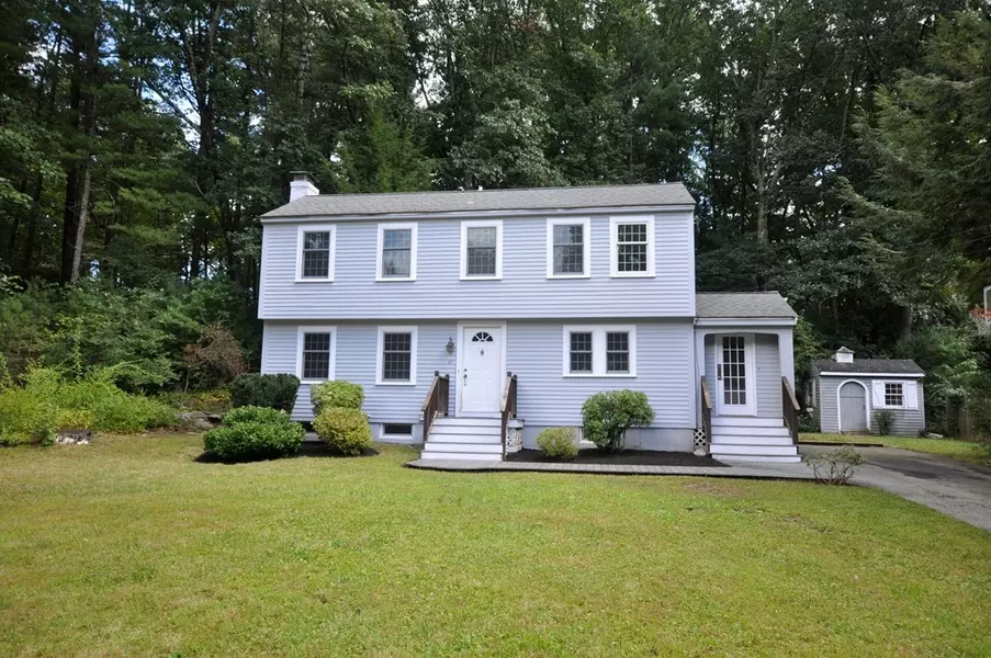 67 Seminole Rd, Acton, MA 01720