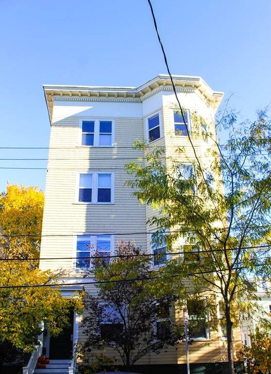 28 Essex St #1, Cambridge, MA 02139