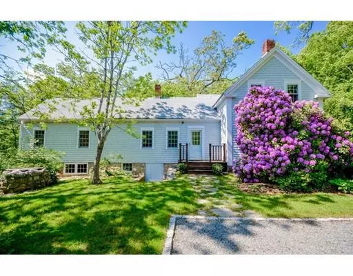 237-239 North St, Mattapoisett, MA 02739