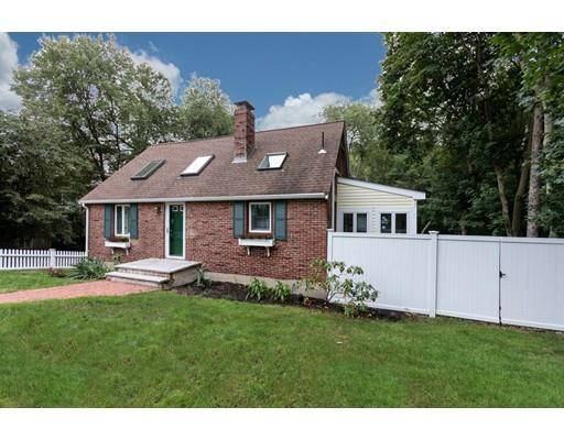 14 Brookdale Ave, Wellesley, MA 02482