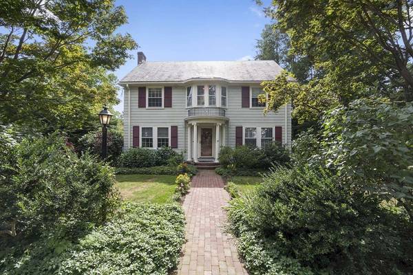 374 Kenrick St, Newton, MA 02458