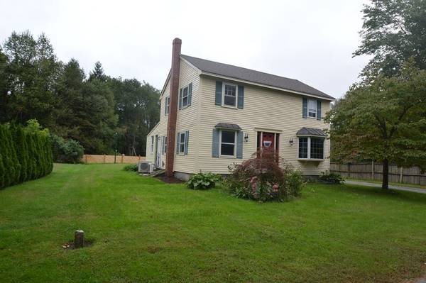 41 Otis St, Lancaster, MA 01523