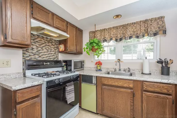 Boylston, MA 01505,230 Edgebrook #230