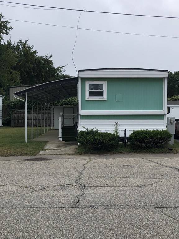 North Attleboro, MA 02760,300 East Washington #7N
