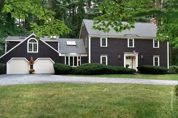 Sudbury, MA 01776,521 Peakham Rd