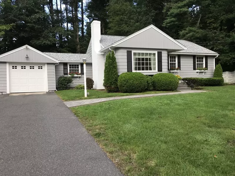 25 Brookside Drive, Wilbraham, MA 01095