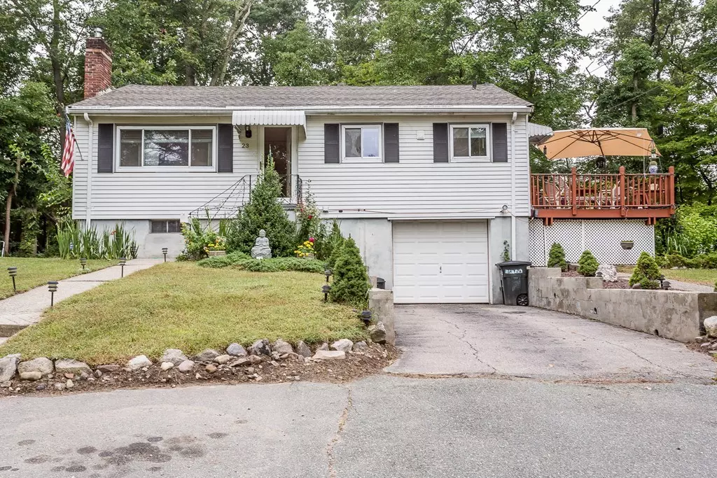 Randolph, MA 02368,23 Ox Bow Ln