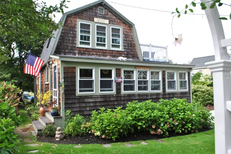 3 Winslow Ave, Scituate, MA 02066