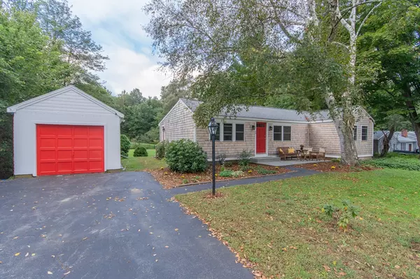 40 Birch Meadow Road, Merrimac, MA 01860