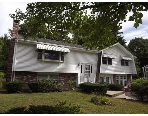 48 Alpine Way, Stoughton, MA 02072