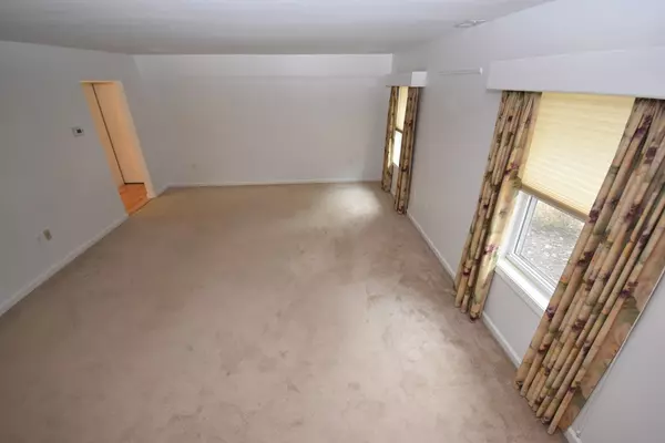 Granby, MA 01033,70 Granby Heights #70