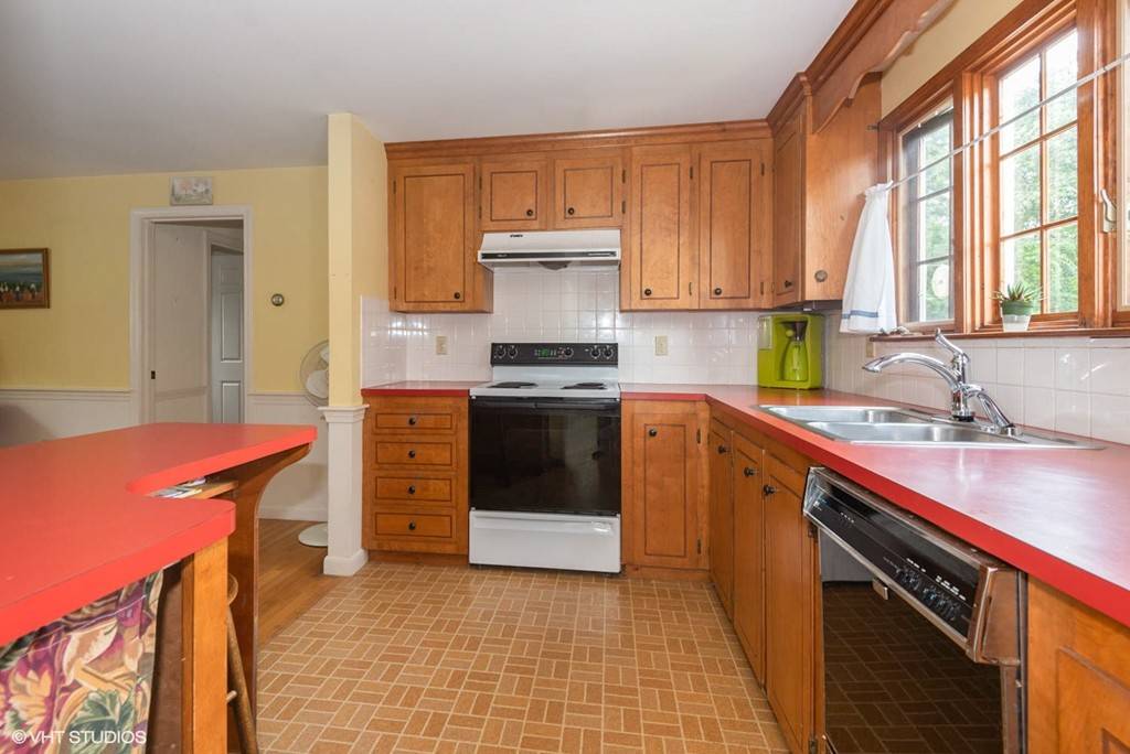 Yarmouth, MA 02675,17 Belle Of The West Rd