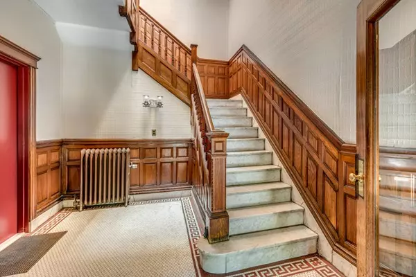 Brookline, MA 02445,497 Boylston St