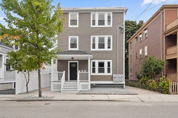 31 Madison Ave #1, Cambridge, MA 02140