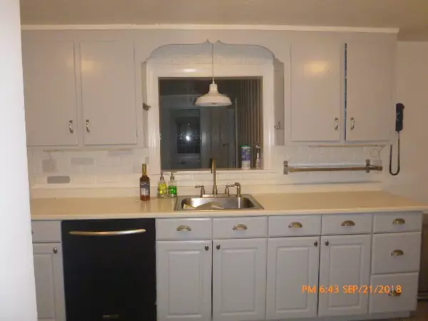 Southbridge, MA 01550,17 Laurel Hill Rd