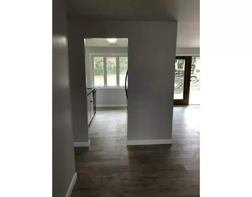 Swansea, MA 02777,52 Lockwood Cir