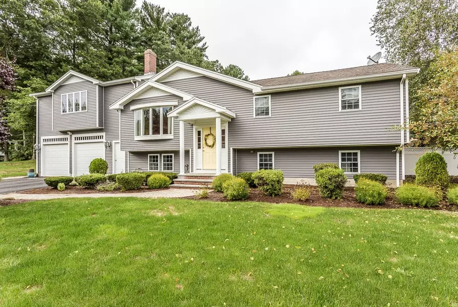 33 Greenfield St, Easton, MA 02375