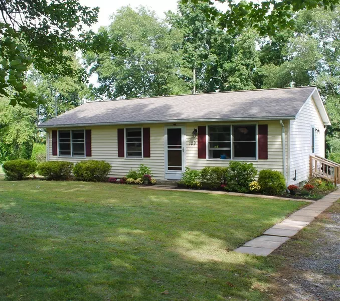 109 Fisherdick Rd, Ware, MA 01082