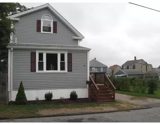 Acushnet, MA 02743,36 Jean St