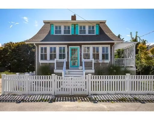 62 F Street, Hull, MA 02045